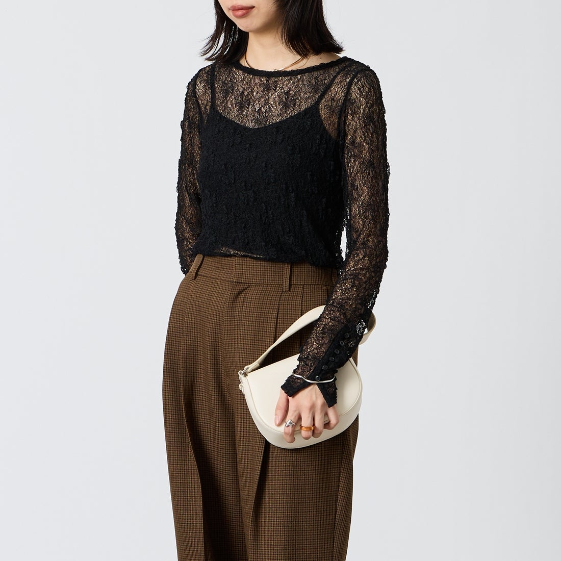 USINE [ユジーヌ] シアーレースカットソー [IN3-CST-6] 2 ﾌﾞﾗｯｸ &&モデル身長：162cm 着用サイズ：F&&
