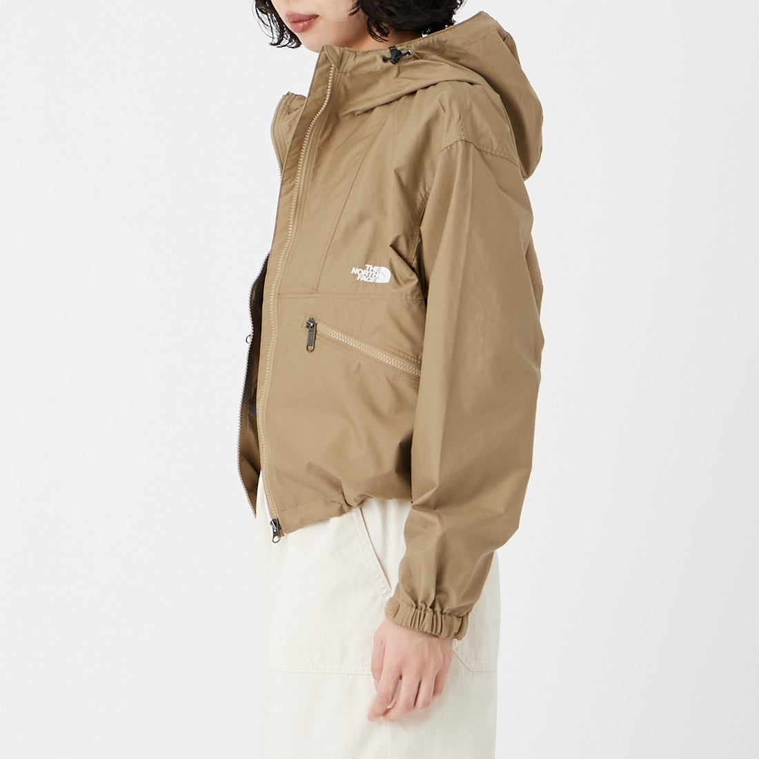 THE NORTH FACE [ザ ノースフェイス] ショートコンパクトジャケット [NPW22630]CK &&モデル身長：162cm 着用サイズ：M&&