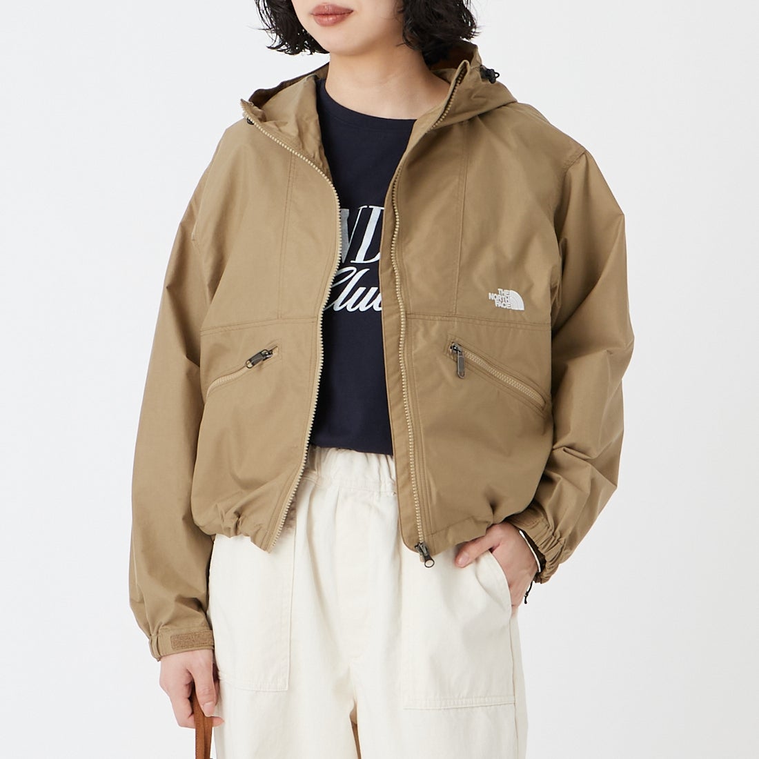 THE NORTH FACE [ザ ノースフェイス] ショートコンパクトジャケット [NPW22630]CK &&モデル身長：162cm 着用サイズ：M&&