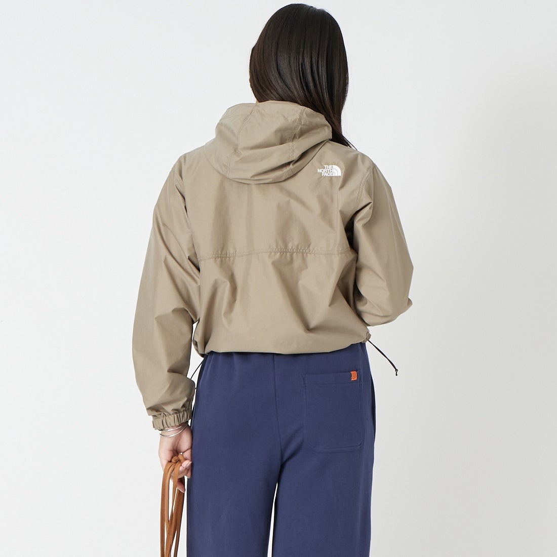 THE NORTH FACE [ザ ノースフェイス] ショートコンパクトジャケット [NPW22630] MR &&モデル身長：162cm 着用サイズ：M&&