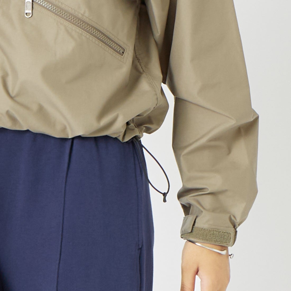 THE NORTH FACE [ザ ノースフェイス] ショートコンパクトジャケット [NPW22630] MR &&モデル身長：162cm 着用サイズ：M&&