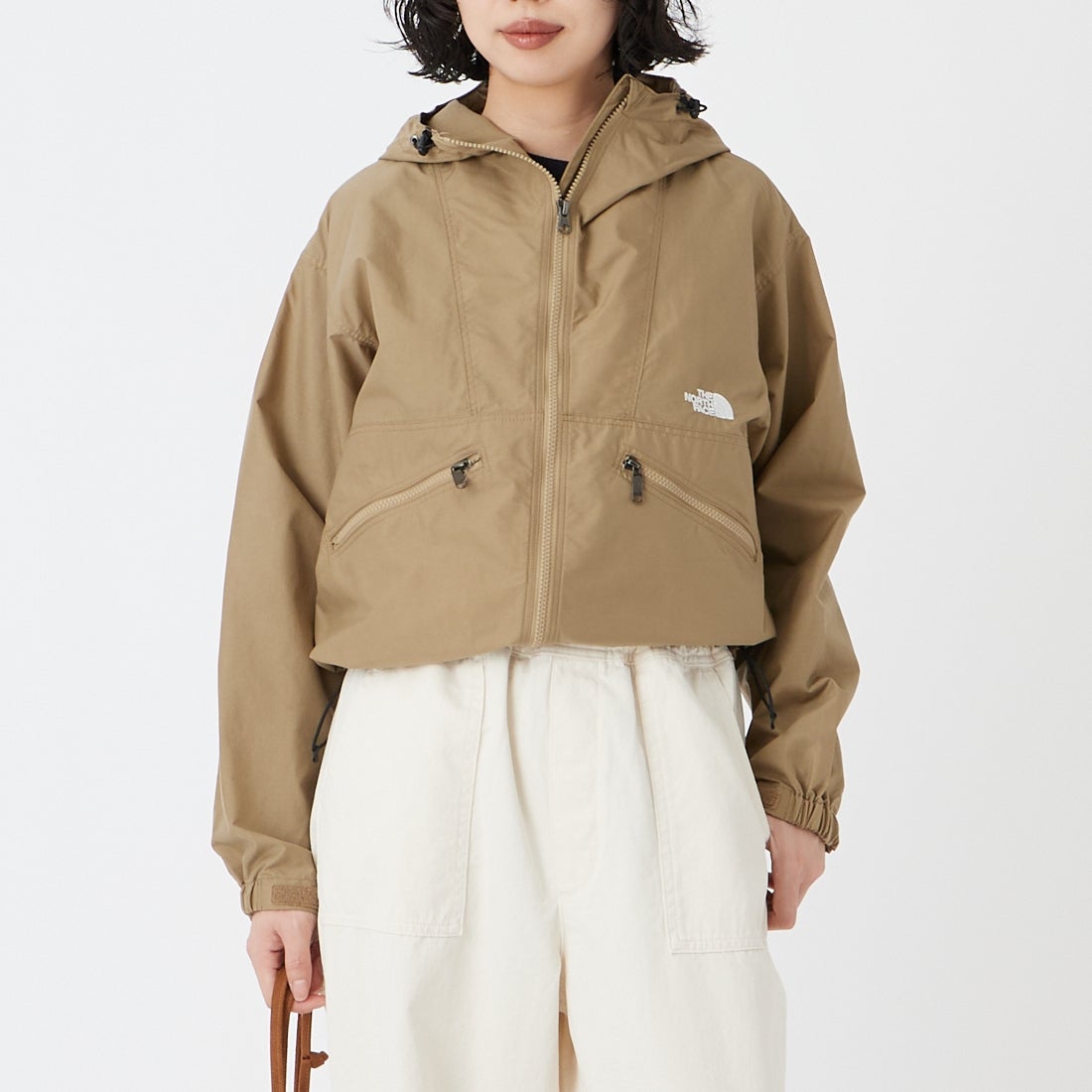 THE NORTH FACE [ザ ノースフェイス] ショートコンパクトジャケット [NPW22630]CK &&モデル身長：162cm 着用サイズ：M&&