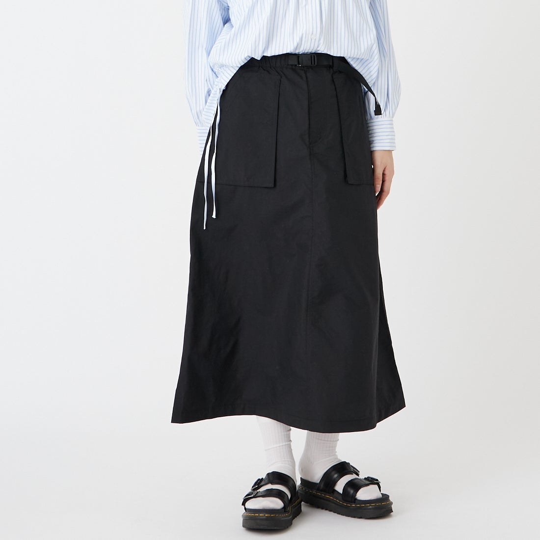 THE NORTH FACE [ザ ノースフェイス] コンパクトスカート [NBW22631] K &&モデル身長：162cm 着用サイズ：M&&