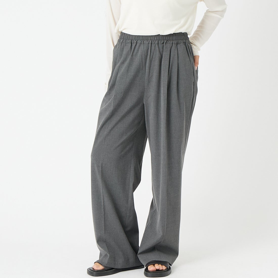 Jeans Factory Clothes [ジーンズ 31 BEIGEファクトリークローズ] センタープレスイージーフレアーパンツ [IN20-PT-6] 10 CHARCOA &&モデル身長：162cm 着用サイズ：M&&