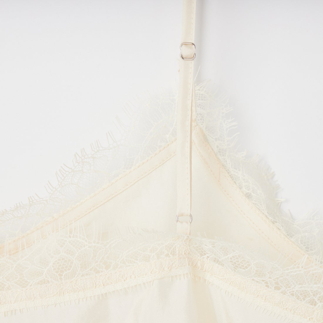 CLOCHE [クロシェ] サテン風レースキャミソール [61285710] ｵﾌ