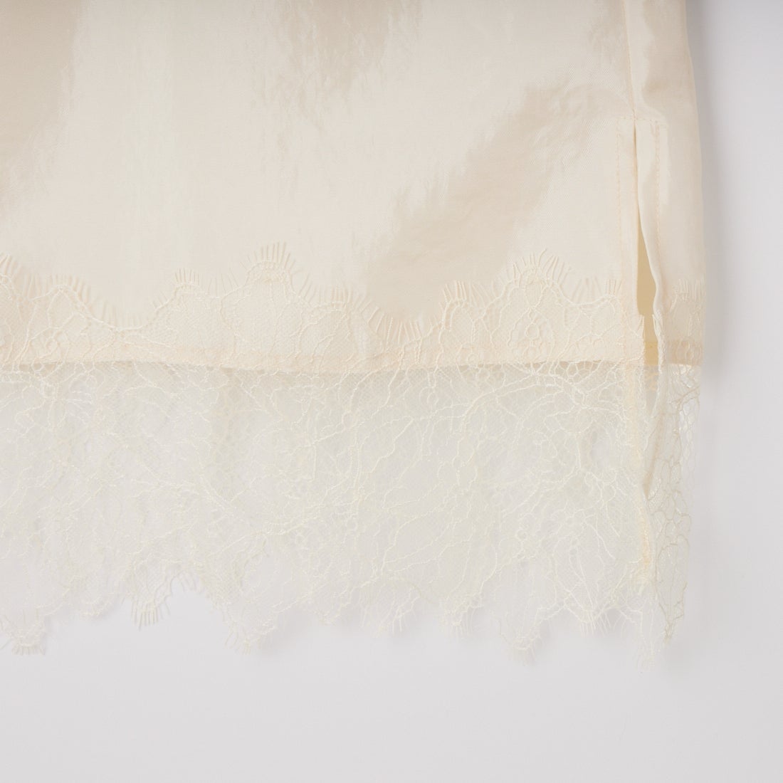 CLOCHE [クロシェ] サテン風レースキャミソール [61285710] ｵﾌ