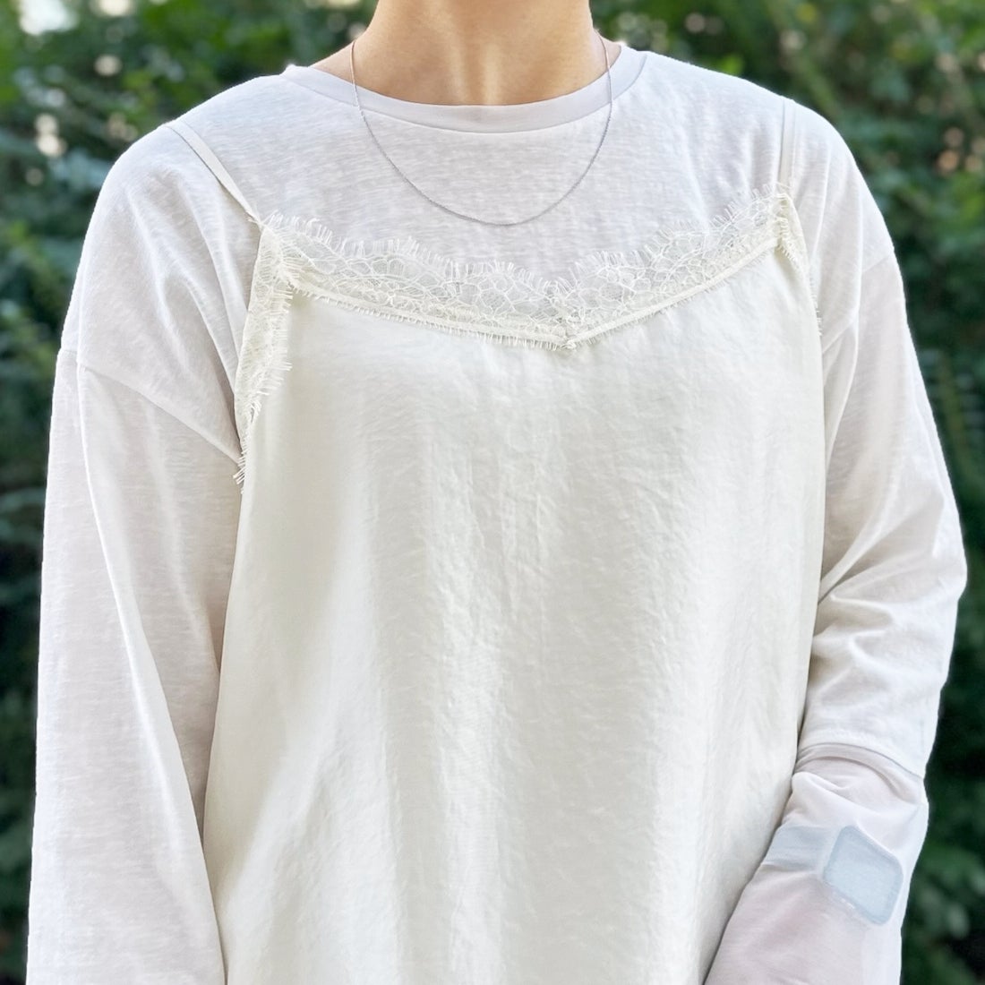 CLOCHE [クロシェ] サテン風レースキャミソール [61285710] ｵﾌ &&モデル身長：151cm 着用サイズ：2&&