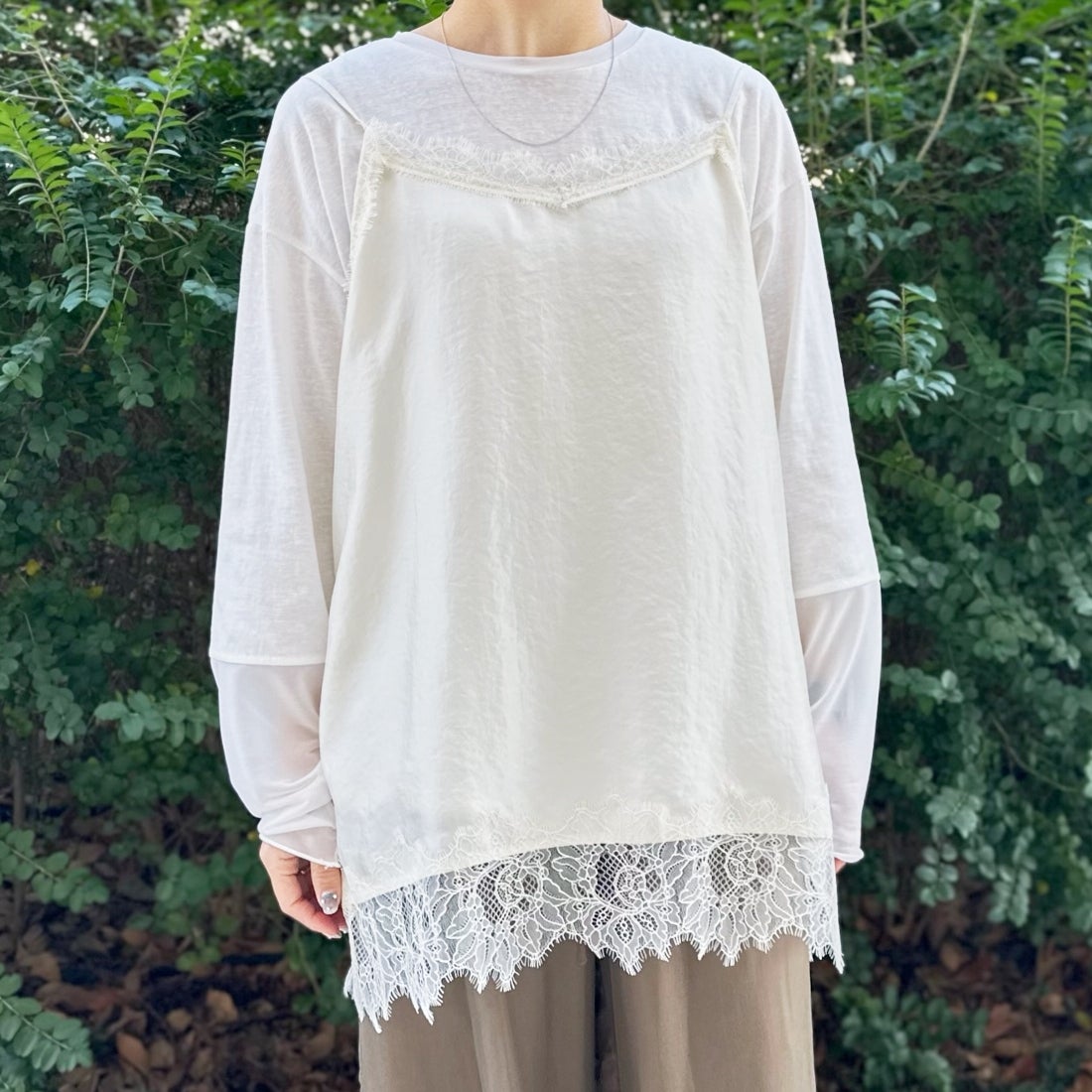 CLOCHE [クロシェ] サテン風レースキャミソール [61285710] ｵﾌ &&モデル身長：151cm 着用サイズ：2&&