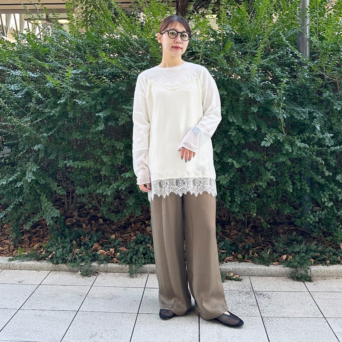 CLOCHE [クロシェ] サテン風レースキャミソール [61285710] ｵﾌ &&モデル身長：151cm 着用サイズ：2&&