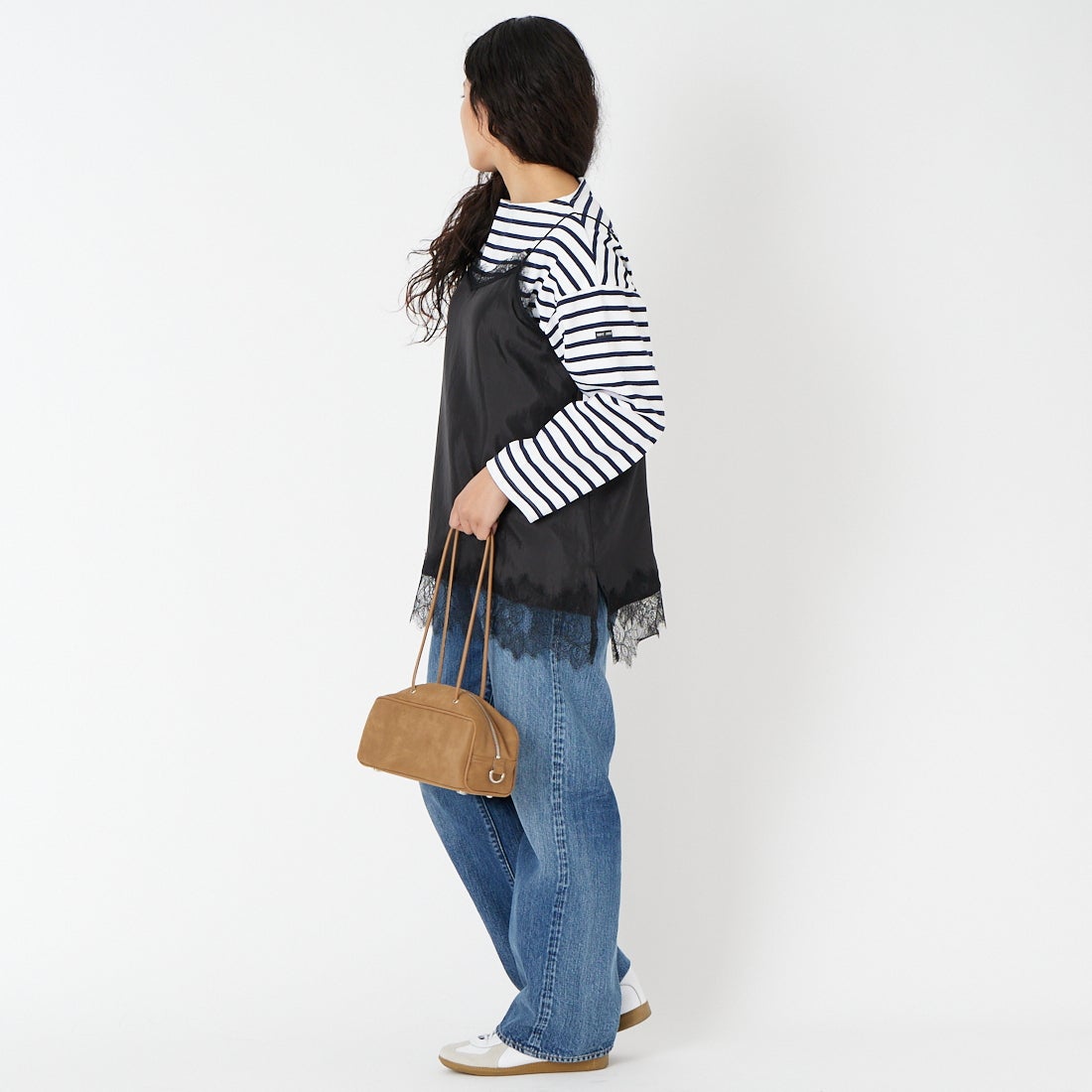 CLOCHE [クロシェ] サテン風レースキャミソール [61285710] ﾌﾞﾗｯｸ &&モデル身長：162cm 着用サイズ：2&&