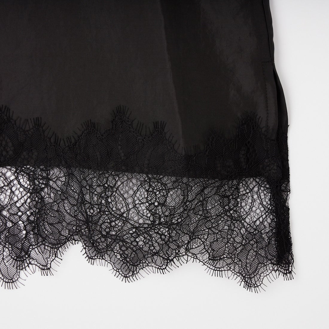 CLOCHE [クロシェ] サテン風レースキャミソール [61285710] ﾌﾞﾗｯｸ