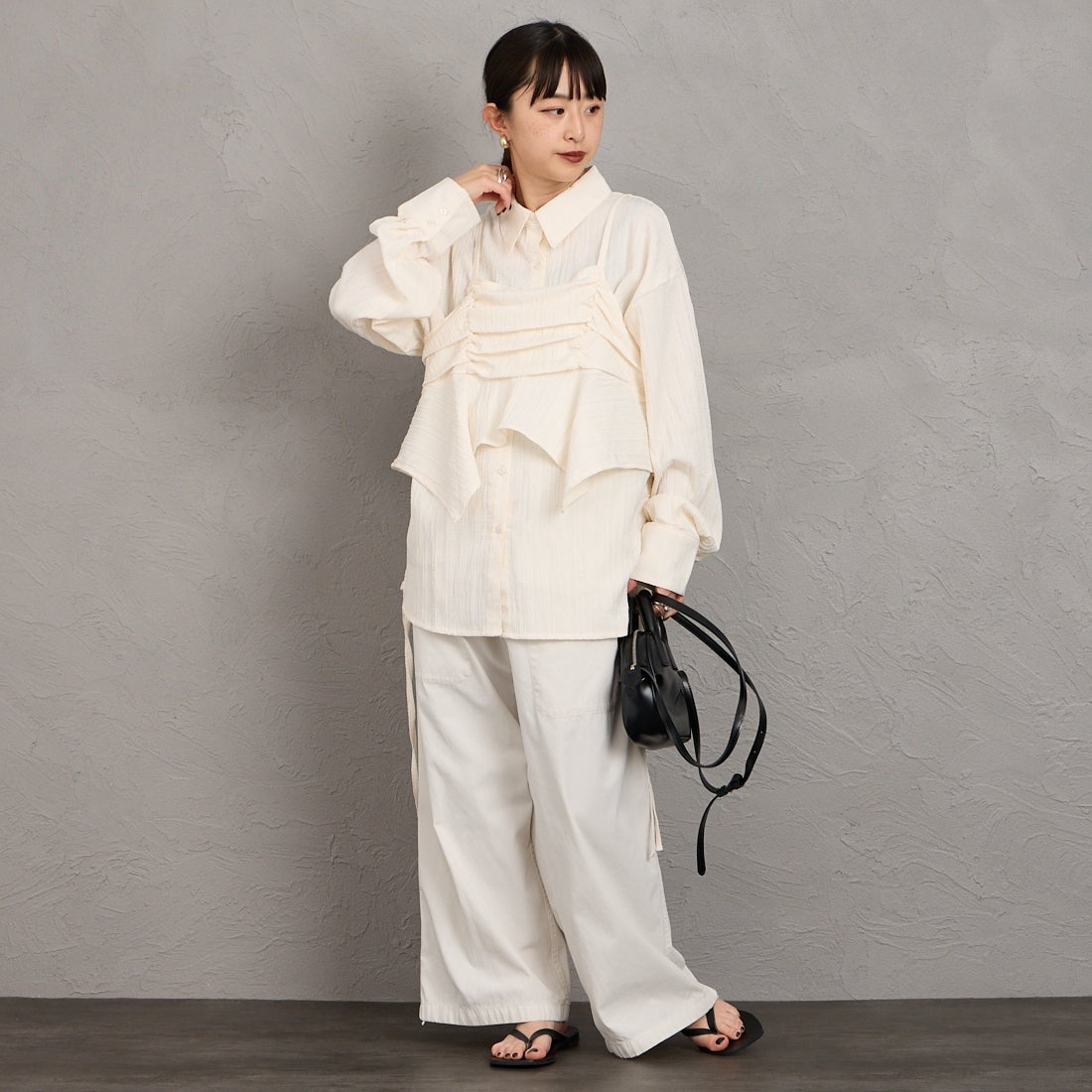 nenom [ネノム] マルチWAY ビスチェセットシャツ [NE26312005] 02 OFF &&モデル身長：150cm 着用サイズ：F&&