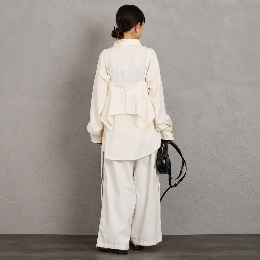 nenom [ネノム] マルチWAY ビスチェセットシャツ [NE26312005] 02 OFF &&モデル身長：150cm 着用サイズ：F&&