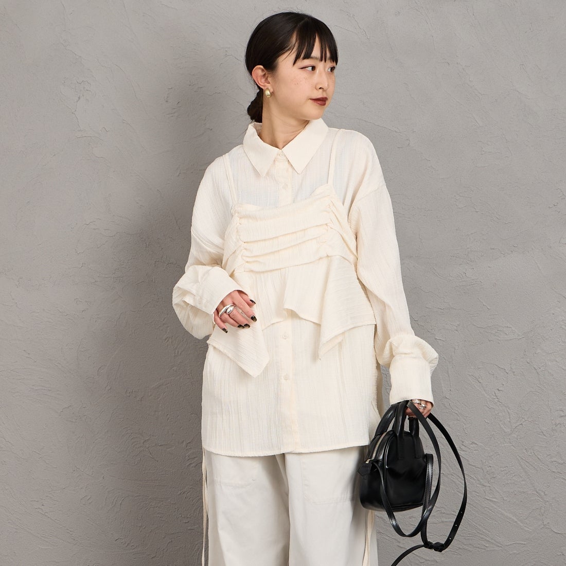 nenom [ネノム] マルチWAY ビスチェセットシャツ [NE26312005] 02 OFF &&モデル身長：150cm 着用サイズ：F&&