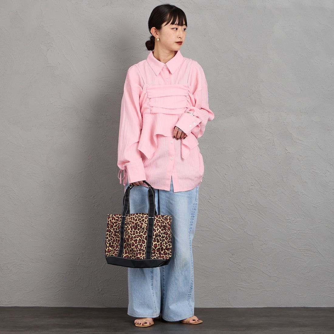 nenom [ネノム] マルチWAY ビスチェセットシャツ [NE26312005] 41 PIN K&&モデル身長：150cm 着用サイズ：F&&