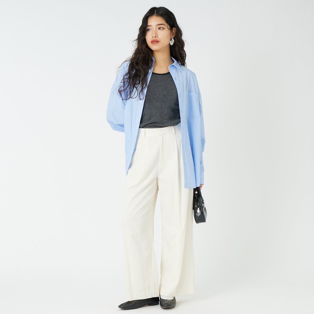 MICA&DEAL [マイカアンドディール] フィブリルタックパンツ [0126103031] OFF WHITE &&モデル身長：162cm 着用サイズ：36&&