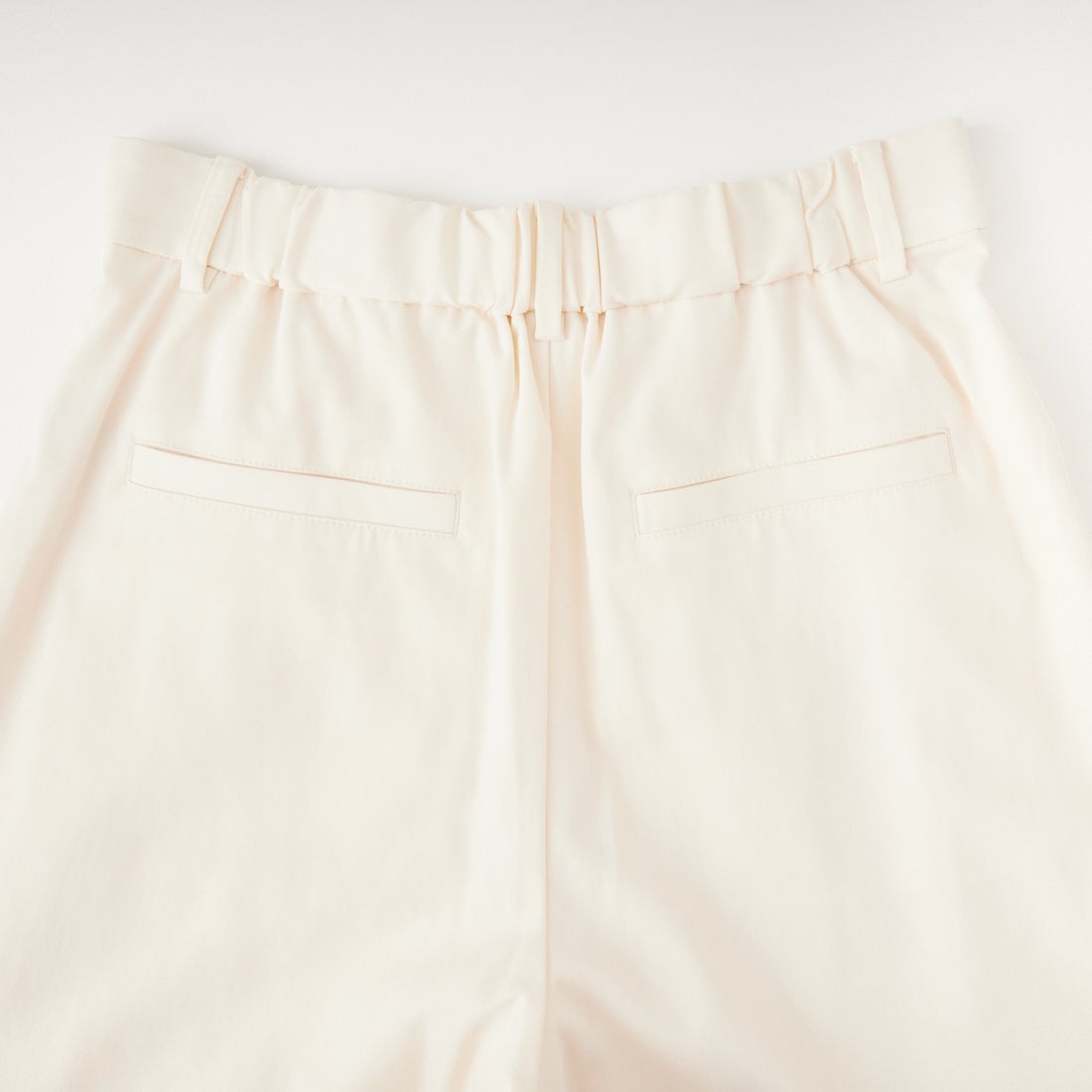 MICA&DEAL [マイカアンドディール] フィブリルタックパンツ [0126103031] OFF WHITE