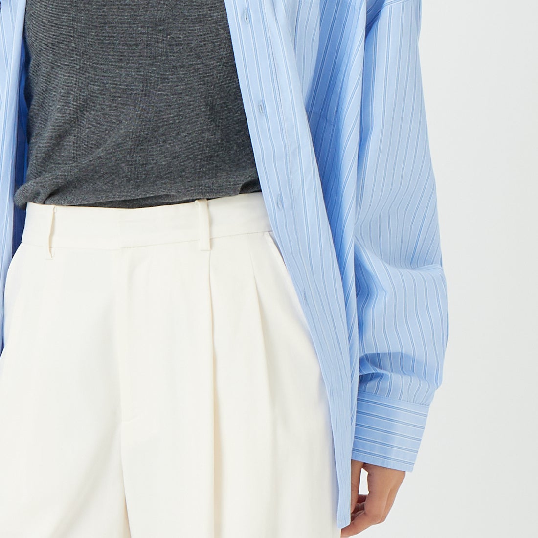 MICA&DEAL [マイカアンドディール] フィブリルタックパンツ [0126103031] OFF WHITE &&モデル身長：162cm 着用サイズ：36&&