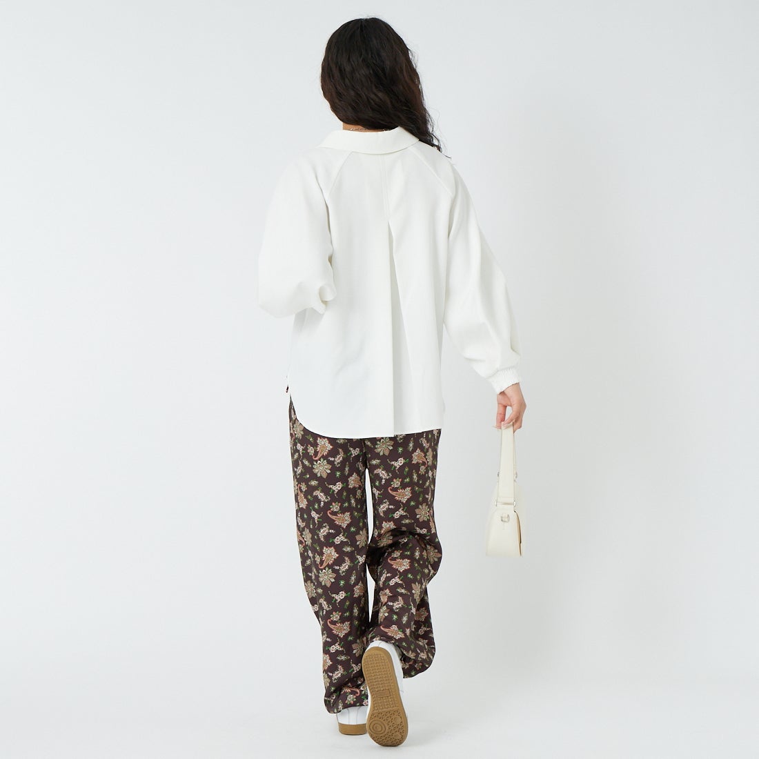 Jf Ready Made [ジェイエフレディメイド] パウダーストレッチ スキッパーブラウス [4126104] ｵﾌﾎﾜｲﾄ &&モデル身長：162cm 着用サイズ：F&&