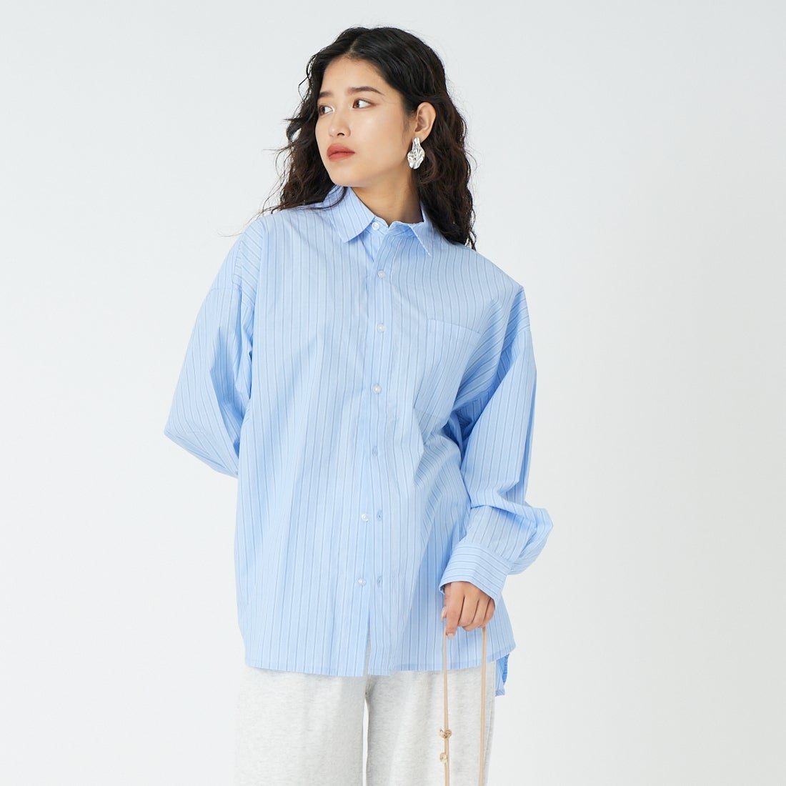 Jeans Factory Clothes [ジーンズファクトリークローズ] メンズライクビッグシャツ [IN7-SH-6] BLU ST &&モデル身長：162cm 着用サイズ：F&&