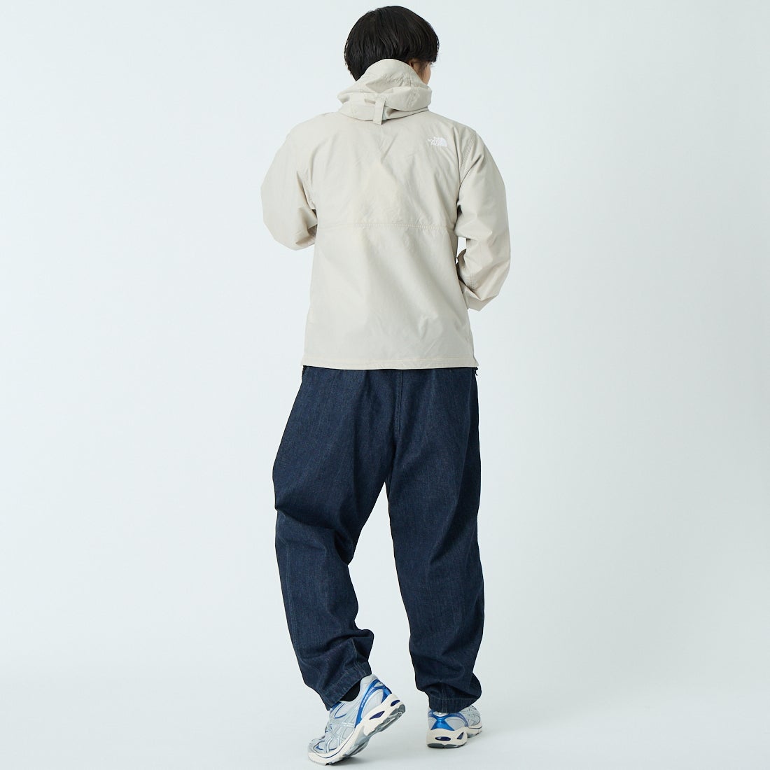 THE NORTH FACE [ザ ノースフェイス] コンパクトアノラック [NP22630] FI &&モデル身長：179cm 着用サイズ：M&&