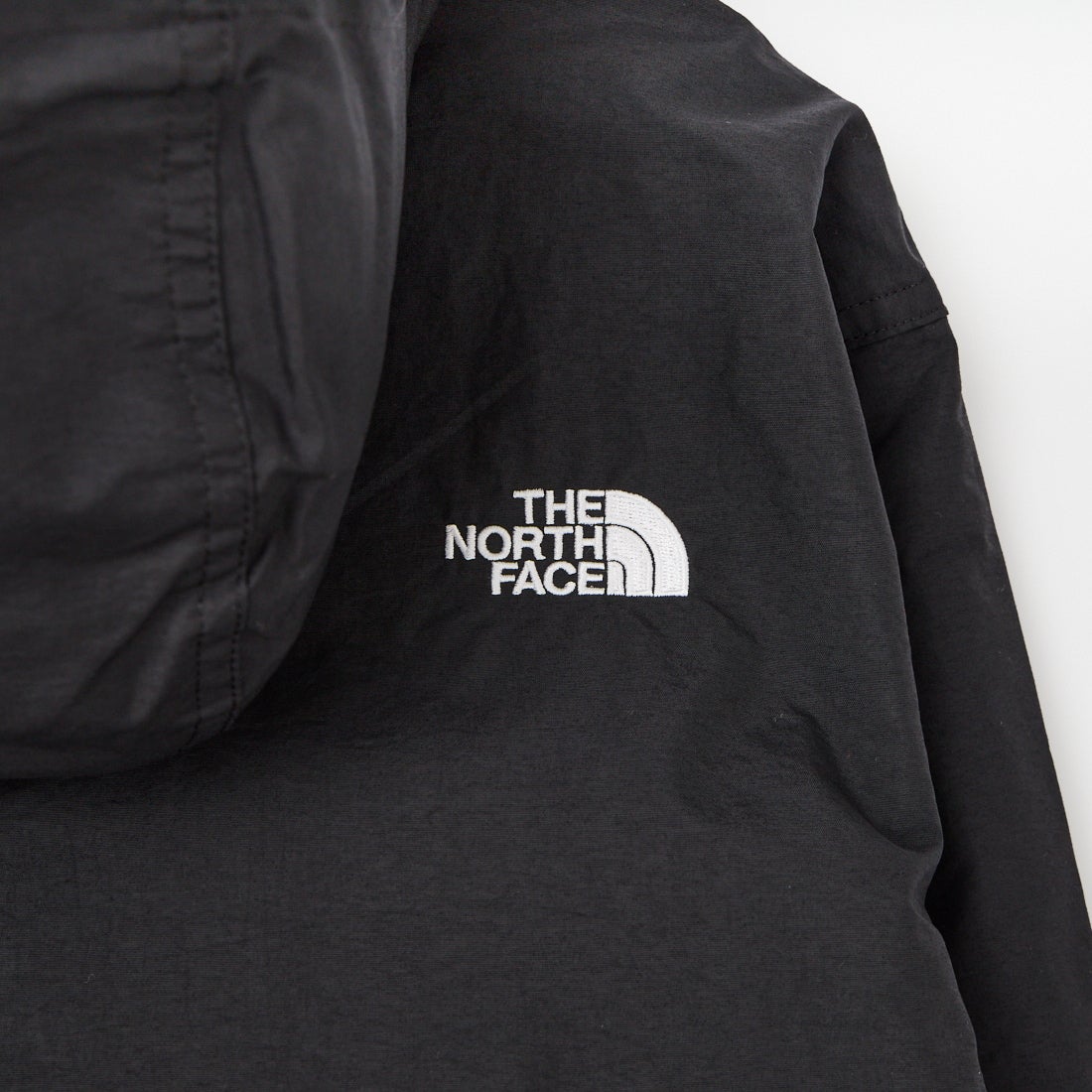 THE NORTH FACE [ザ ノースフェイス] コンパクトアノラック [NP22630] K