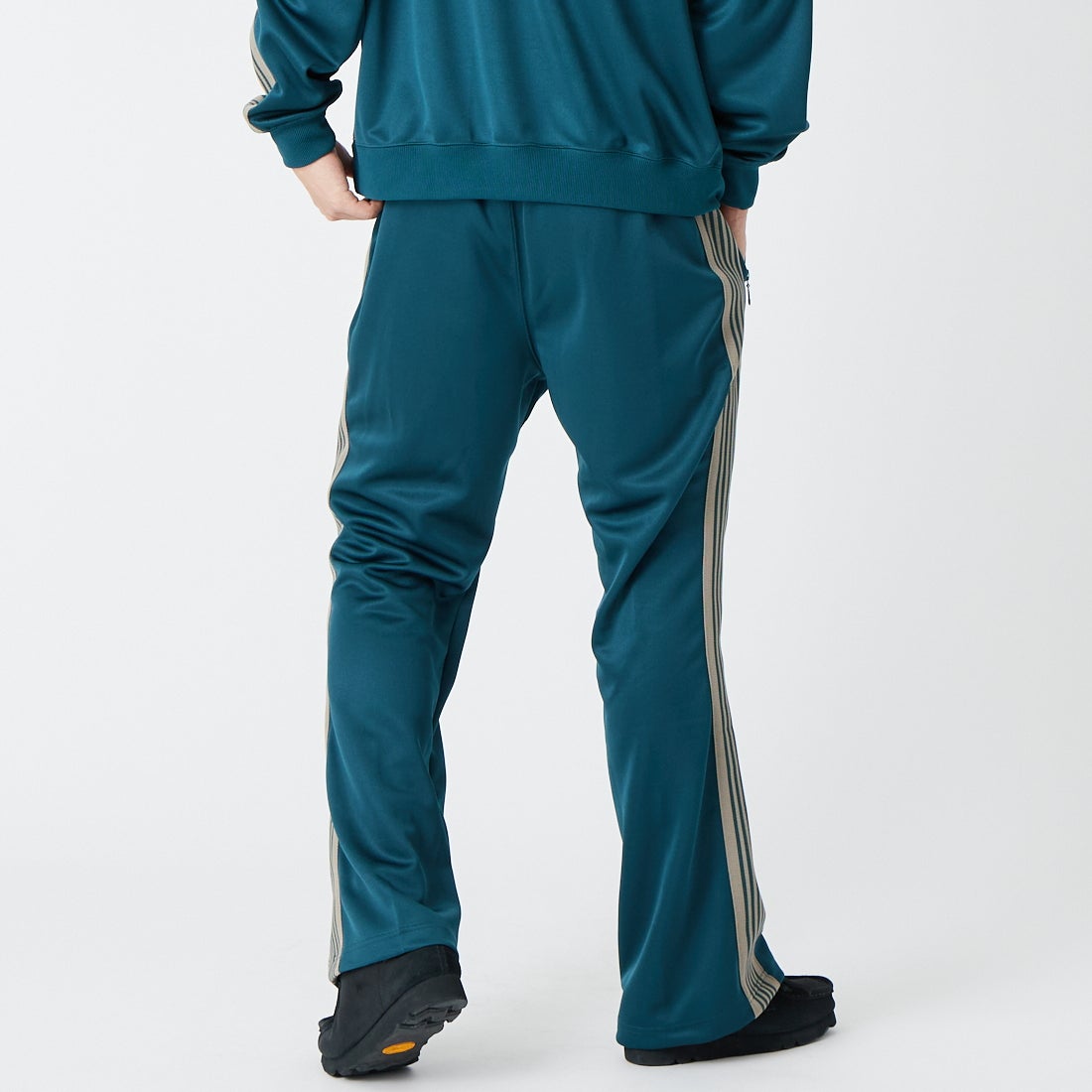 Needles [ニードルズ] ブーツカットトラックパンツ [SX408] B GREEN &&モデル身長：179cm 着用サイズ：M&&