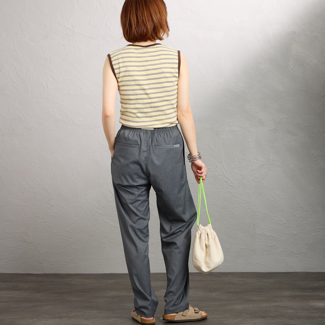 GRAMiCCi [グラミチ] 別注 ストレッチギャバジン エブリデイパンツ [GUP6-S2015-JF] GRAY &&モデル身長：158cm 着用サイズ：S&&