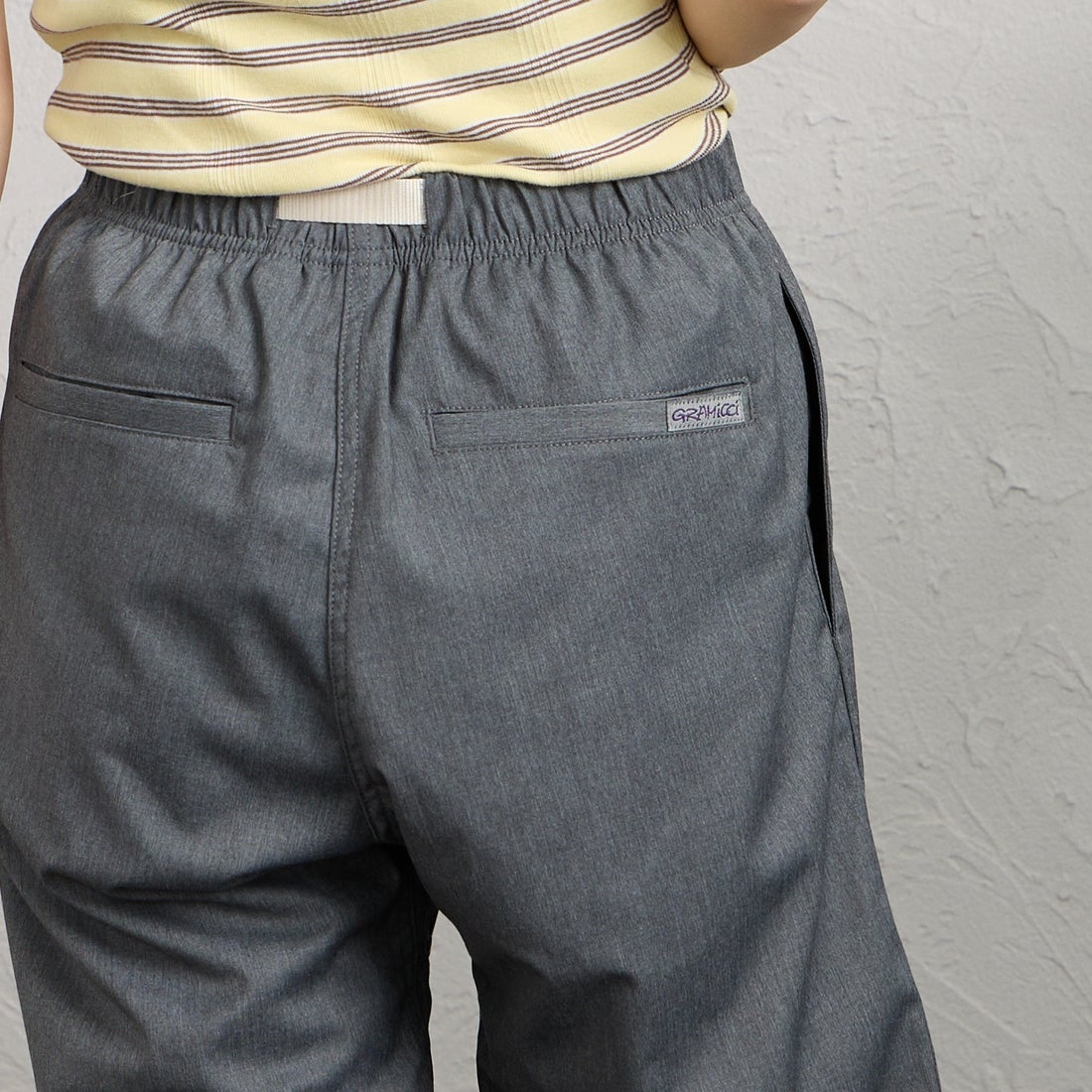 GRAMiCCi [グラミチ] 別注 ストレッチギャバジン エブリデイパンツ [GUP6-S2015-JF] GRAY &&モデル身長：158cm 着用サイズ：S&&