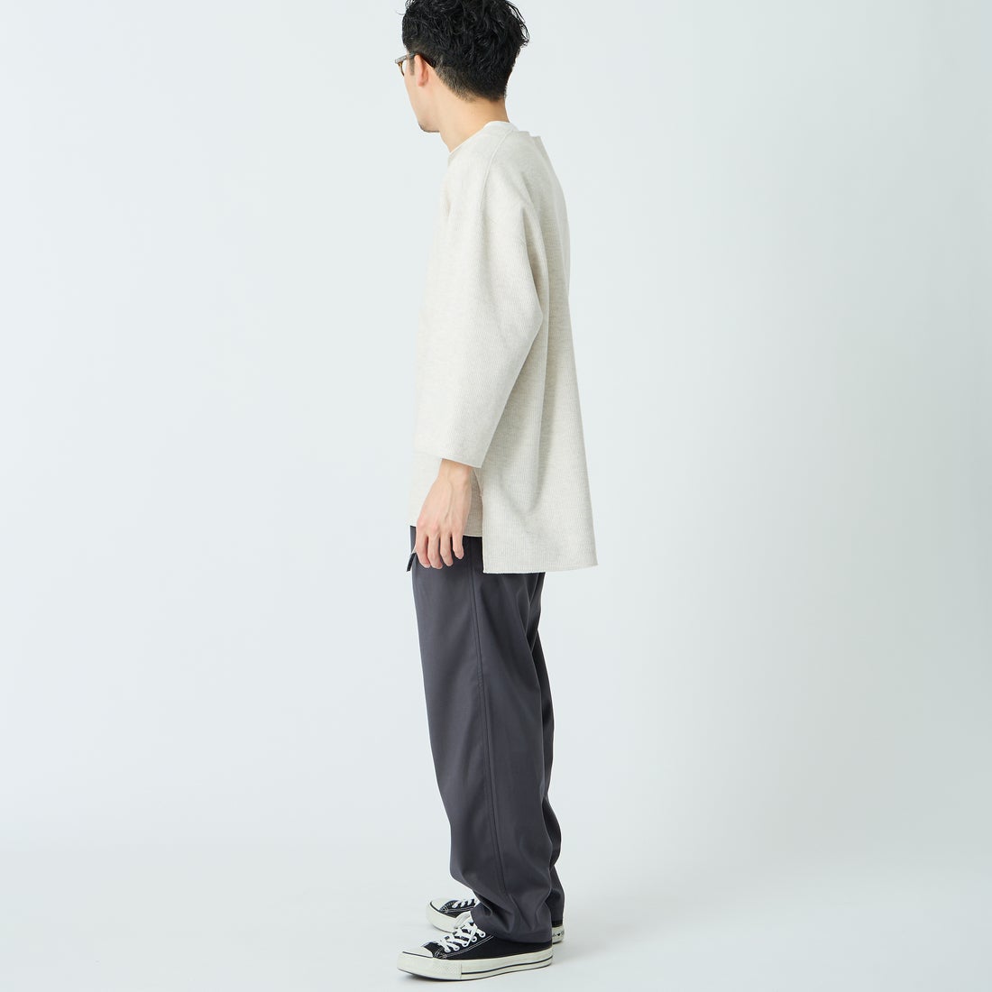 GRAMiCCi [グラミチ] 別注 ストレッチギャバジン エブリデイパンツ [GUP6-S2015-JF] CHARCOAL &&モデル身長：168cm 着用サイズ：L&&