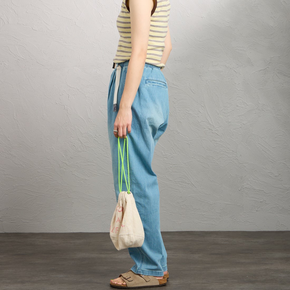 GRAMiCCi [グラミチ] 別注 ストレッチデニム エブリデイパンツ [GUP6-S2014-JF] MEDIUM USE &&モデル身長：158cm 着用サイズ：S&&