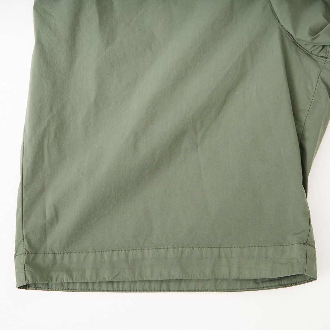 C.P.COMPANY [シーピーカンパニー] 50 FILI STRETCH バミューダカーゴショーツ [20CMBE254A] 668 LAUREL