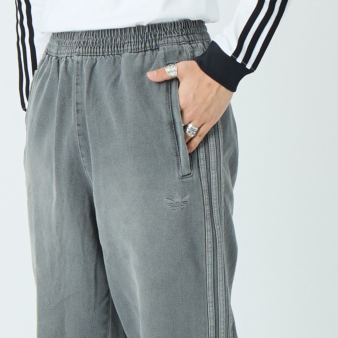 adidas Originals [アディダス オリジナルス] ルーズデニムトラックパンツ [CU325] JW5920