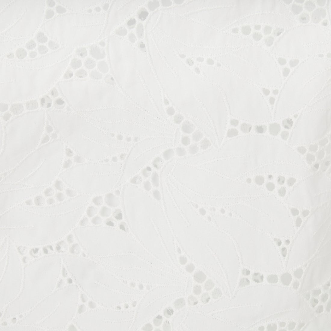 TICCA [ティッカ] フラワーレースベスト [TBFS-132] WHITE