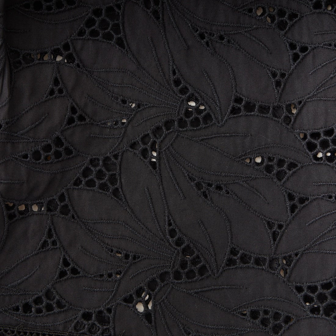 TICCA [ティッカ] フラワーレースベスト [TBFS-132] BLACK