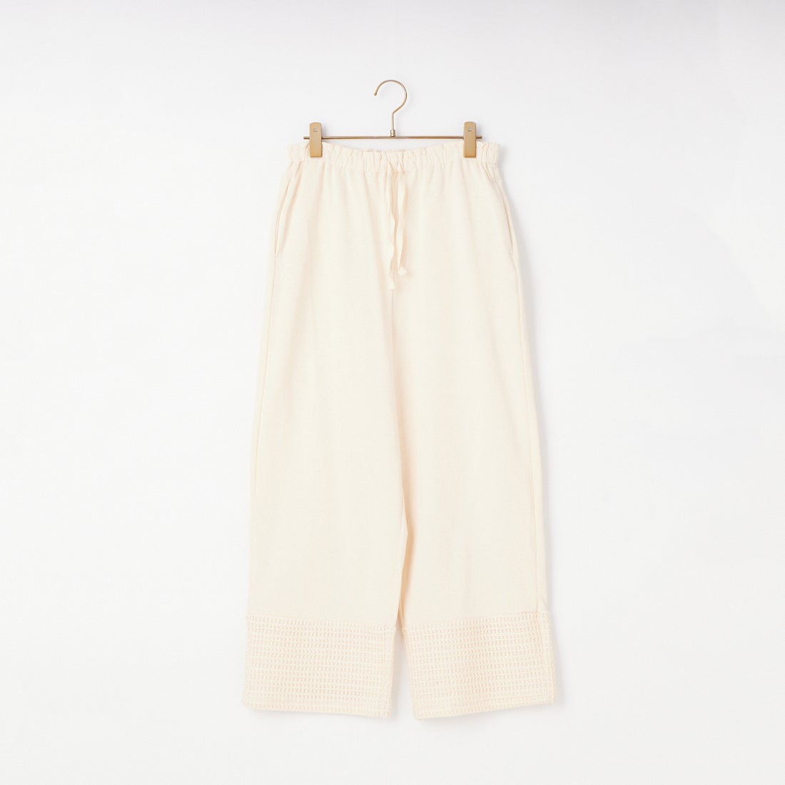 204 IVORY