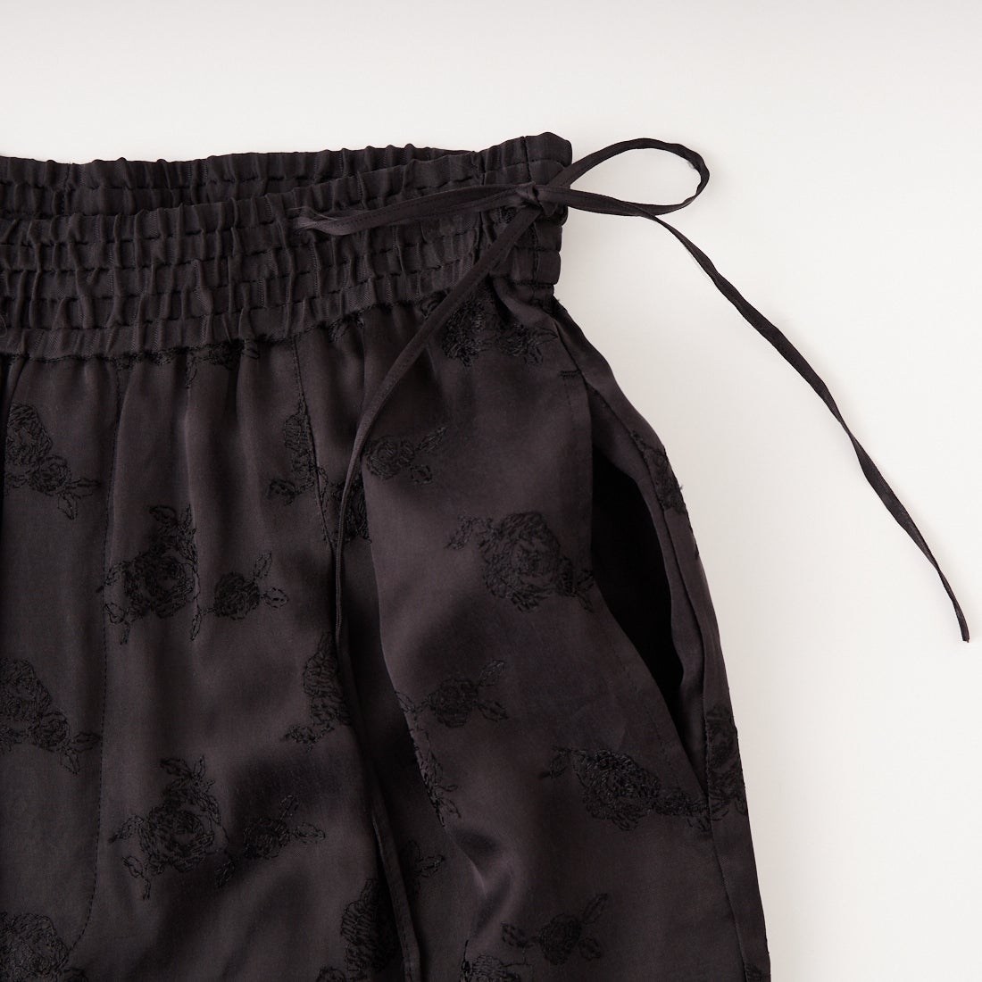 TICCA [ティッカ CHARCOAL G] ローズエンブロイダリーパンツ [TBFS-103] CHARCOAL G