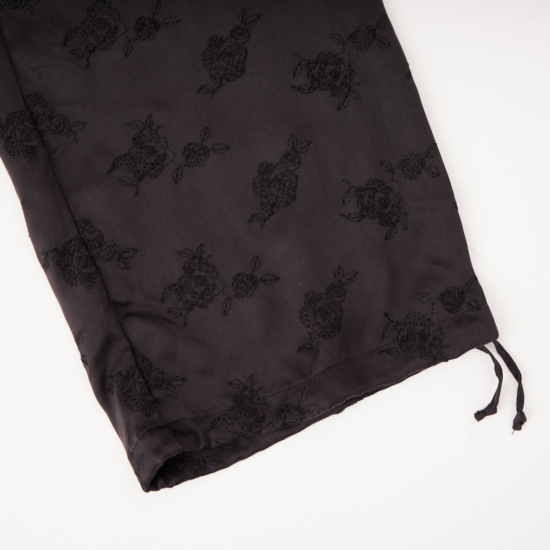 TICCA [ティッカ CHARCOAL G] ローズエンブロイダリーパンツ [TBFS-103] CHARCOAL G