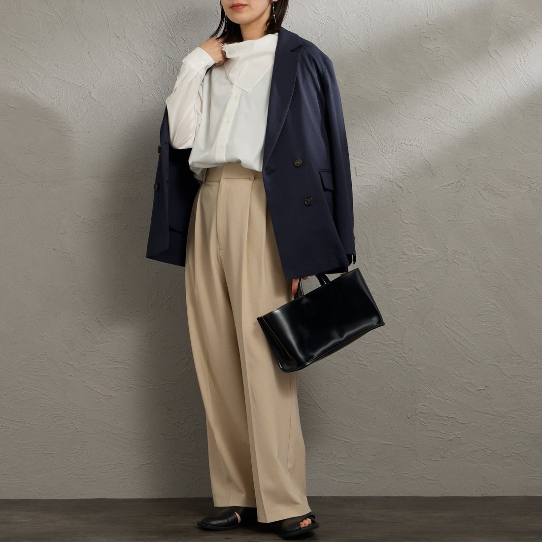 mizuiro ind [ミズイロインド] スカーフカラーシャツ [1-230148] 11 OFF WHI &&モデル身長：160cm 着用サイズ：F&&