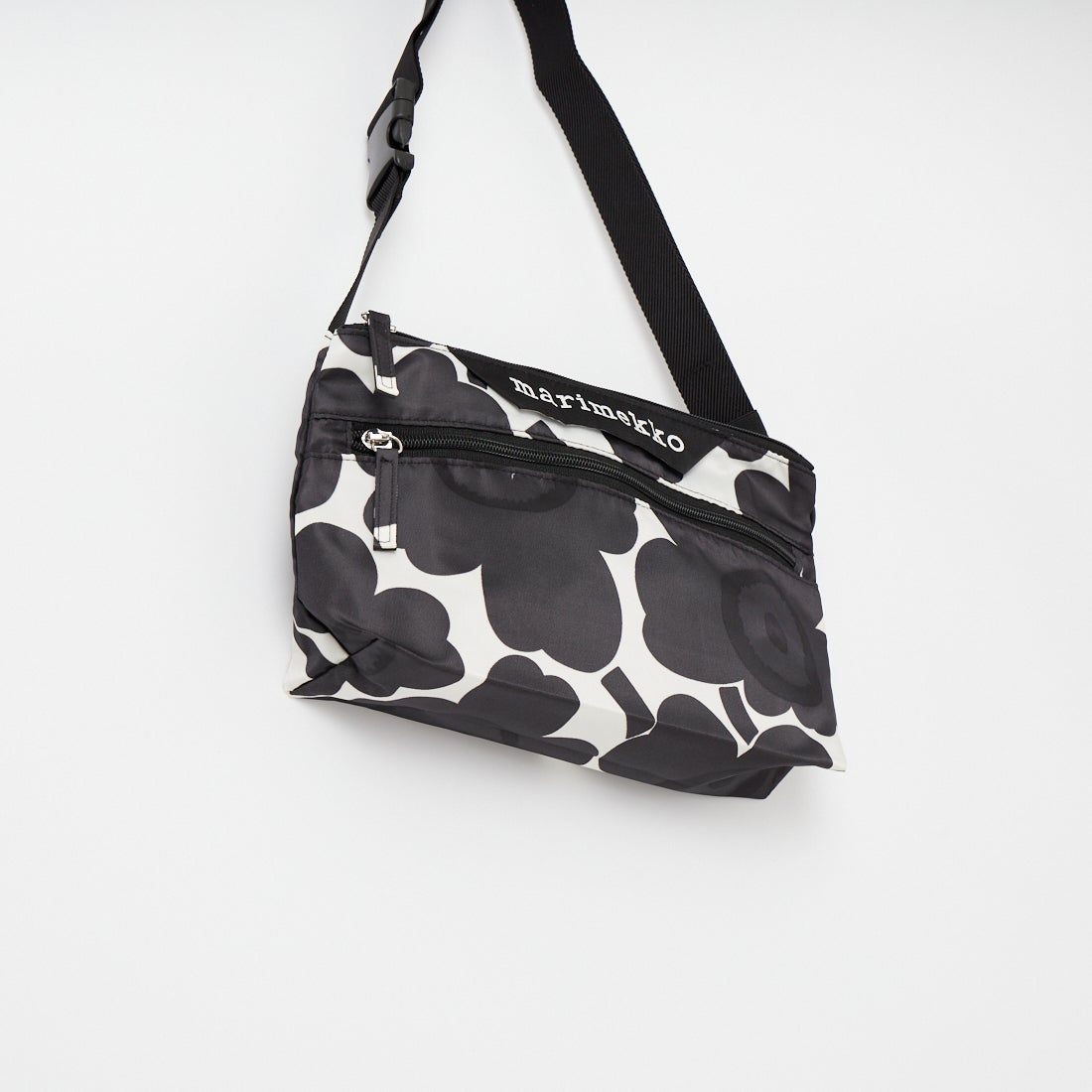 marimekko [マリメッコ] Neat Crossbody Unikko S ショルダーバッグ [52263-2-95250] 99 ﾌﾞﾗｯｸ