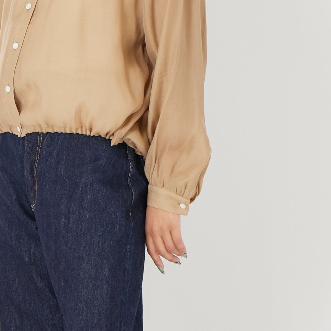 Jf Ready Made [ジェイエフレディメイド] ドロストシアーシャツ [3211304] 710 ﾍﾞｰｼﾞｭ &&モデル身長：162cm 着用サイズ：F&&