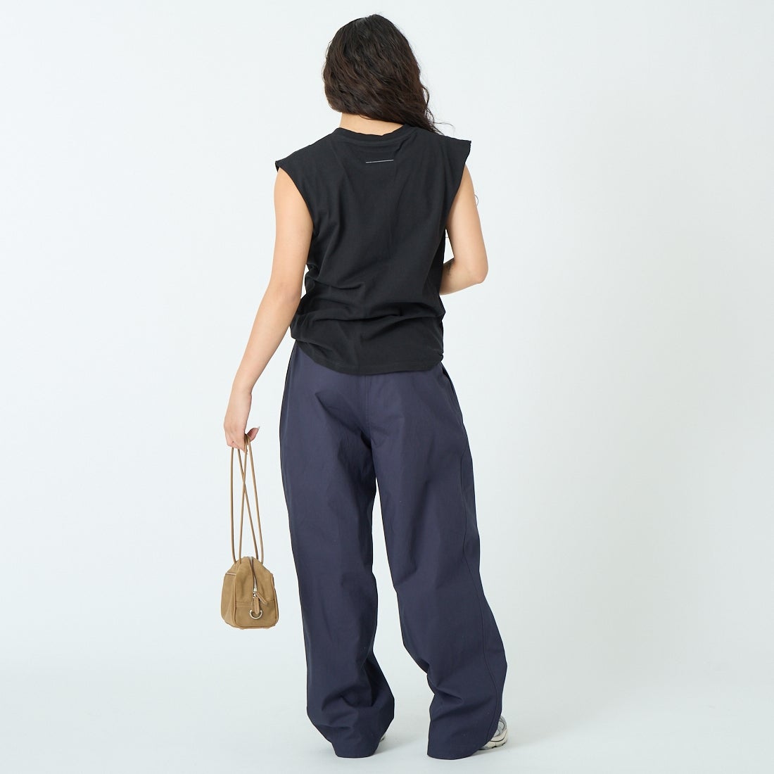 SOPHIE TALKS ABOUT THE WEATHER [ソフィートークスアバウトザウェザー] BELTED PANTS COTTON [COM-26S-PA01] NAVY &&モデル身長：162cm 着用サイズ：2&&