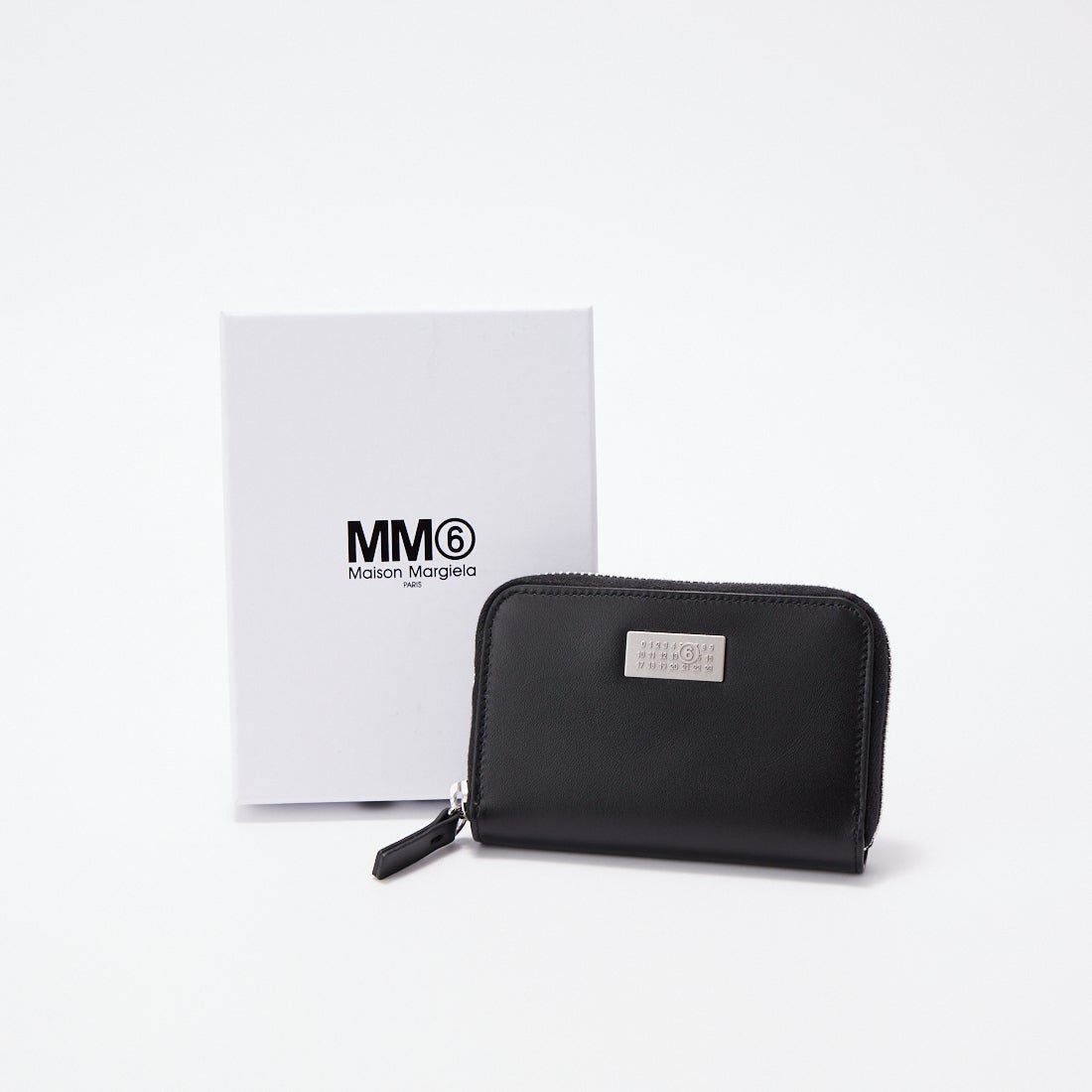 MM6 Maison Margiela [エムエムシックス メゾン マルジェラ] ニューメリック レザージップウォレット [SA5UI0031-P8873] T8013 BLAC