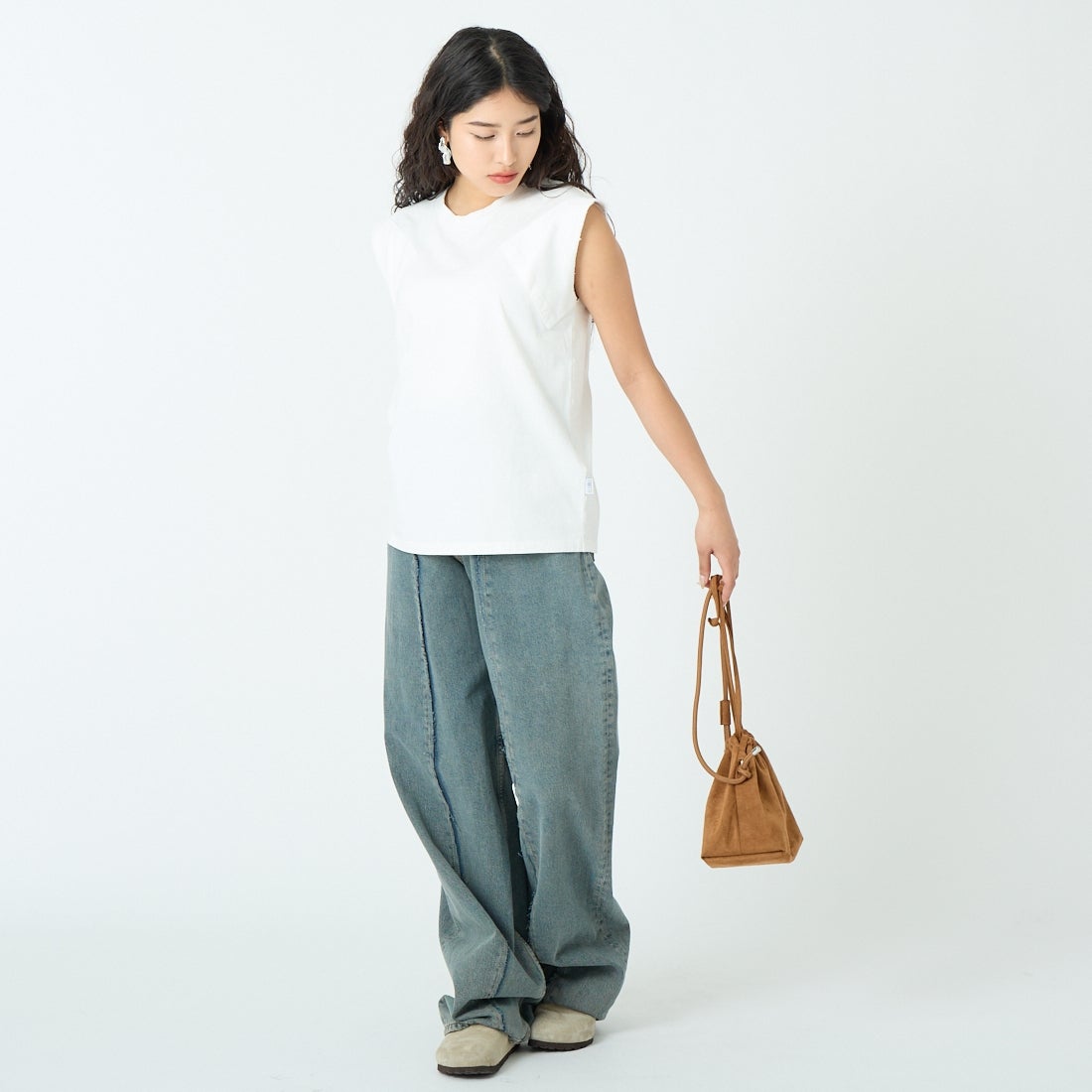 MM6 Maison Margiela [エムエムシックス メゾン マルジェラ] タンクトップ [S52NL0074-M20050] 101 OFF WH &&モデル身長：162cm 着用サイズ：S&&