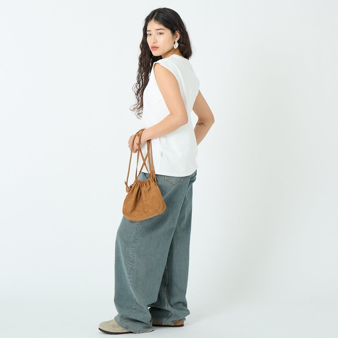MM6 Maison Margiela [エムエムシックス メゾン マルジェラ] タンクトップ [S52NL0074-M20050] 101 OFF WH &&モデル身長：162cm 着用サイズ：S&&