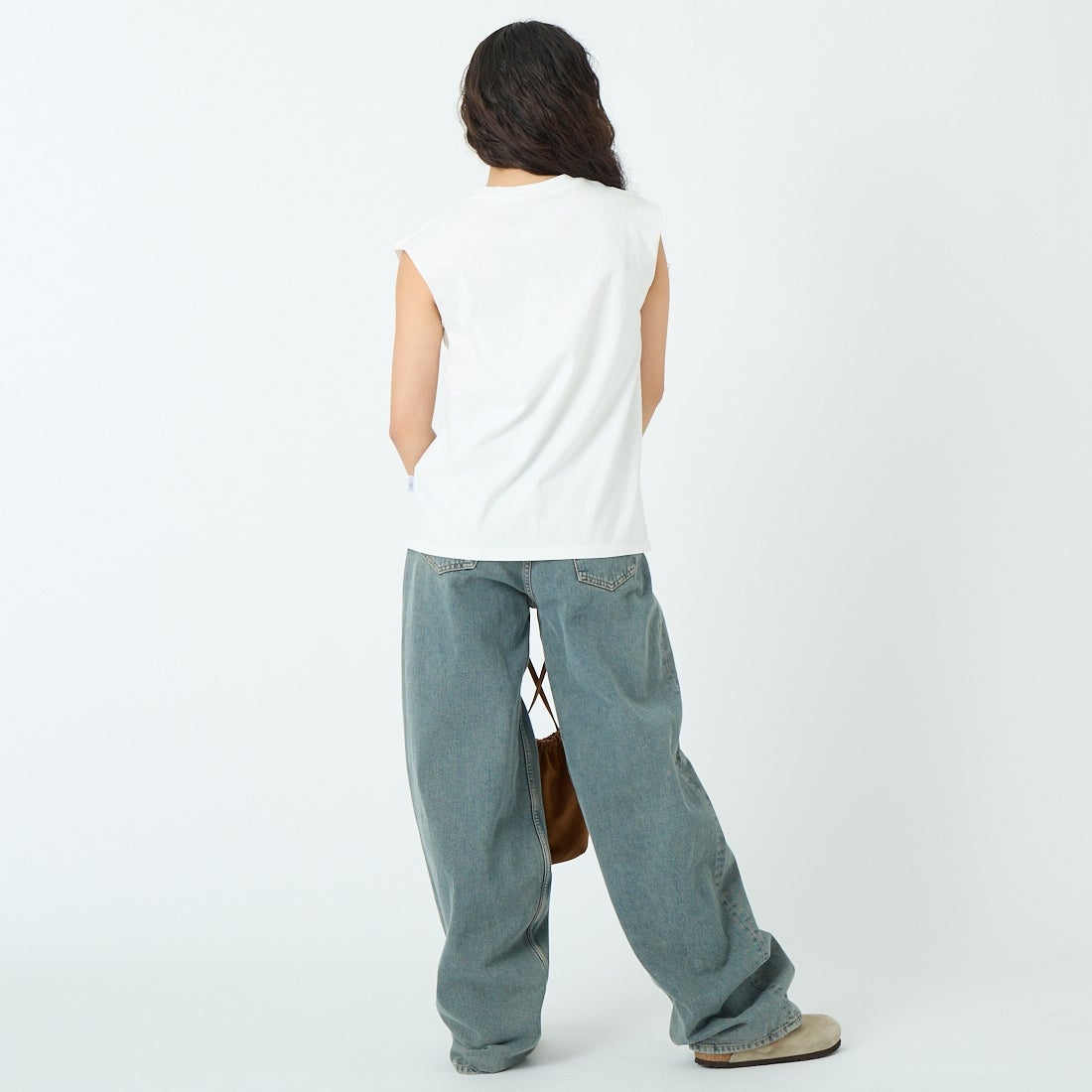 MM6 Maison Margiela [エムエムシックス メゾン マルジェラ] タンクトップ [S52NL0074-M20050] 101 OFF WH &&モデル身長：162cm 着用サイズ：S&&