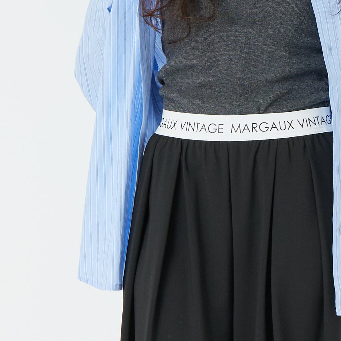 Margaux vintage [マルゴーヴィンテージ] ウエストロゴタックパンツ [MG-PT-26007-S] BLACK &&モデル身長：162cm 着用サイズ：F&&