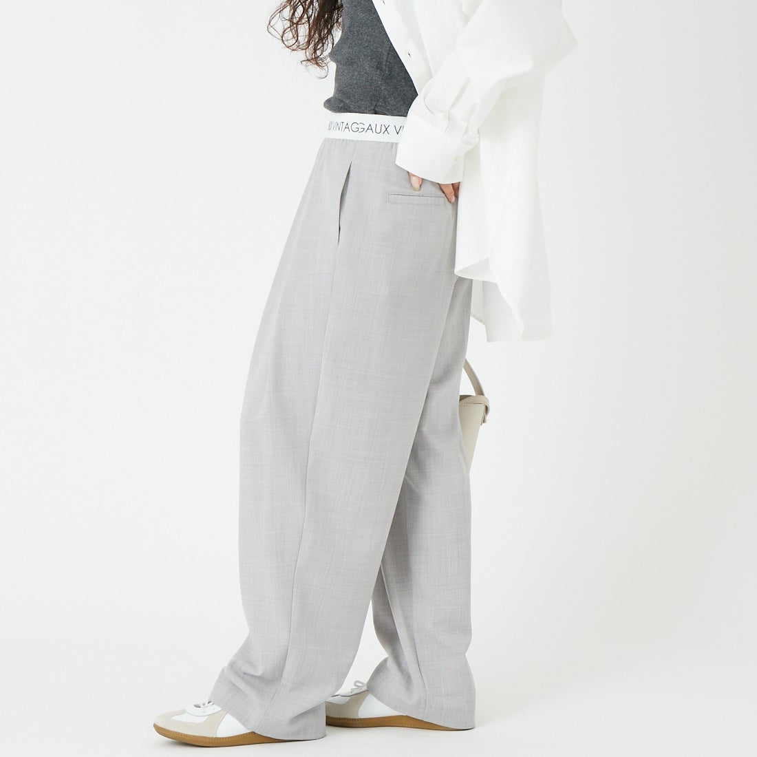 Margaux vintage [マルゴーヴィンテージ] ウエストロゴタックパンツ [MG-PT-26007-S] LGRAY &&モデル身長：162cm 着用サイズ：F&&