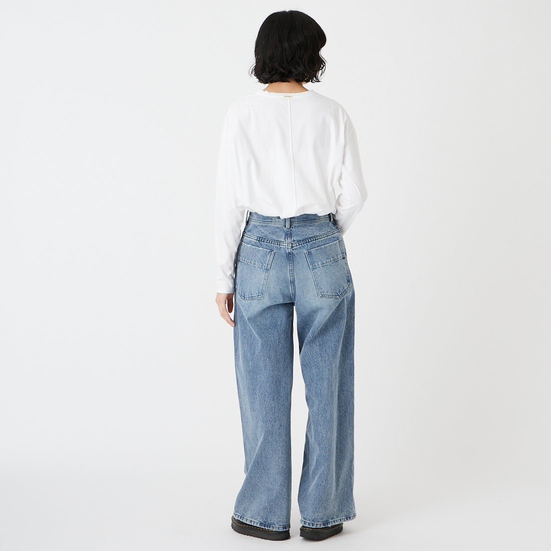 MICA&DEAL [マイカアンドディール] ロゴプリントロングスリーブTシャツ [0126109022] WHITE &&モデル身長：162cm 着用サイズ：F&&