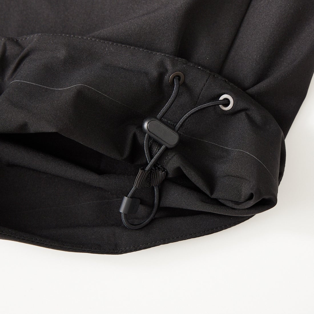 DESCENTE ALLTERRAIN [デサントオルテライン] シームレスストレッチワイドカーゴパンツ [DU6SLPA2M] BK00